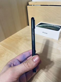 iPhone XS 64 GB черный