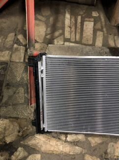 Радиатор кондиционера Мерседес w212 Mercedes w204