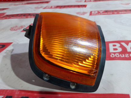 Поворотник передний правый Ford Ranger 1 2.5 TD