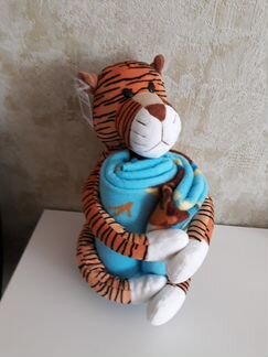 Очаровательный тигренок с пледиком