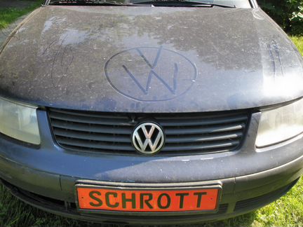 Фара левая Hella 1997-2000 vw passat b5