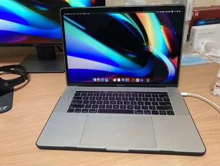 Macbook Pro 15 2018 i9 32/512