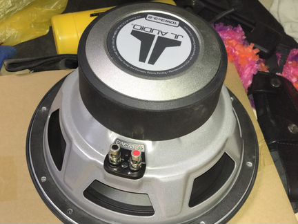 Сабвуфер JL audio 10w3v3-2