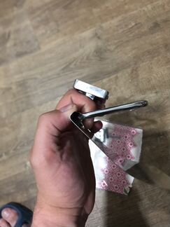 Бумагодержатель для туалетной бумаги