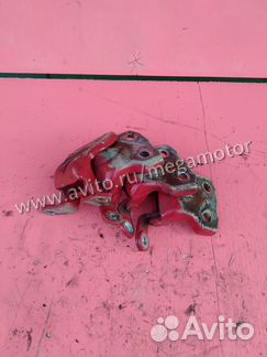 Петля двери Suzuki Jimny