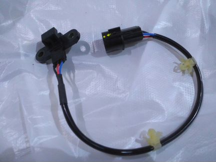 Датчик коленвала mitsubishi galant 8 4g64 2,4л