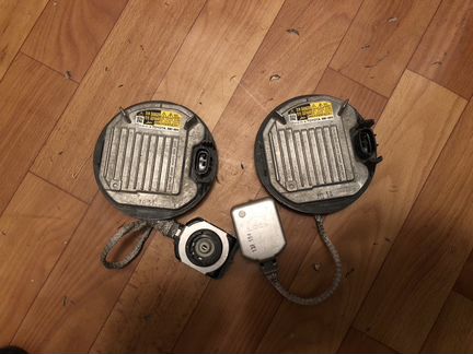 Блок ксенона Тойота Камри 50 55 оригинал