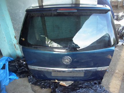 Крышка багажника Опель Зафира В Opel Zafira