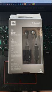 Bluetooth гарнитура JBL tune 205BT
