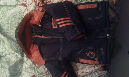 Продаю теплую зимнюю куртку в отличном состоянии