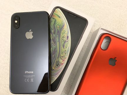 iPhone XS - (256) black