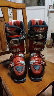 Горнолыжные ботинки женские Atomic Mtech 90 р.250