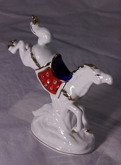 Лошадь - Китайский фарфор,фигурка ru 191