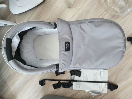 2 люльки Valco baby External Bassinet для Snap Duo
