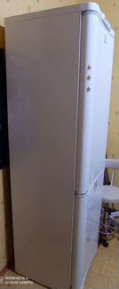 Холодильник морозильник Indesit C240G016