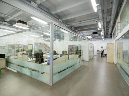 Сдам офисное помещение, 1224 м²