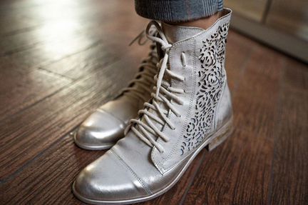 Женская обувь ботинки новые Arturo Vicci