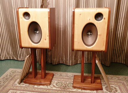 Акустика авторская Grundig 50х