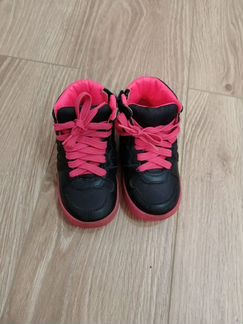 Демисезонные ботинки для девочки Gucci