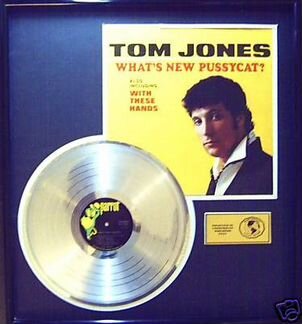 Tom Jones - платиновый диск в рамке