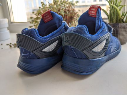 Детские кроссовки Adidas x Marvel (размер US 9k)